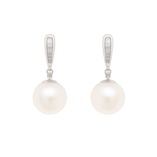 Chic sterling silver pearl studs – night exclamation by MINTING